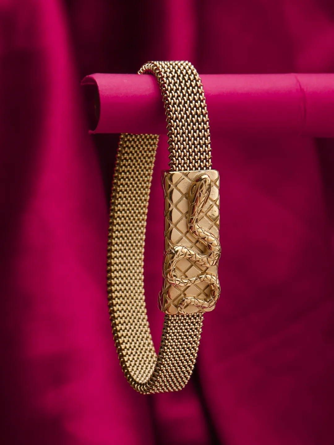 Naga Regale Kada in gold